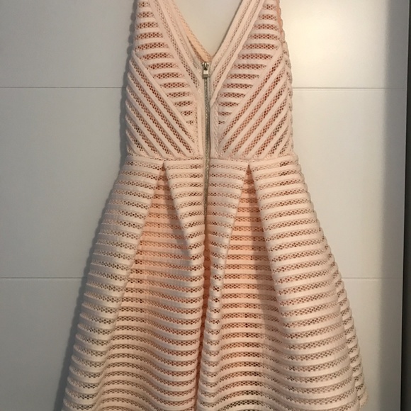 GORGEOUS AUTENTIC MAJE dress puffball nude peach 1 - Picture 7 of 8